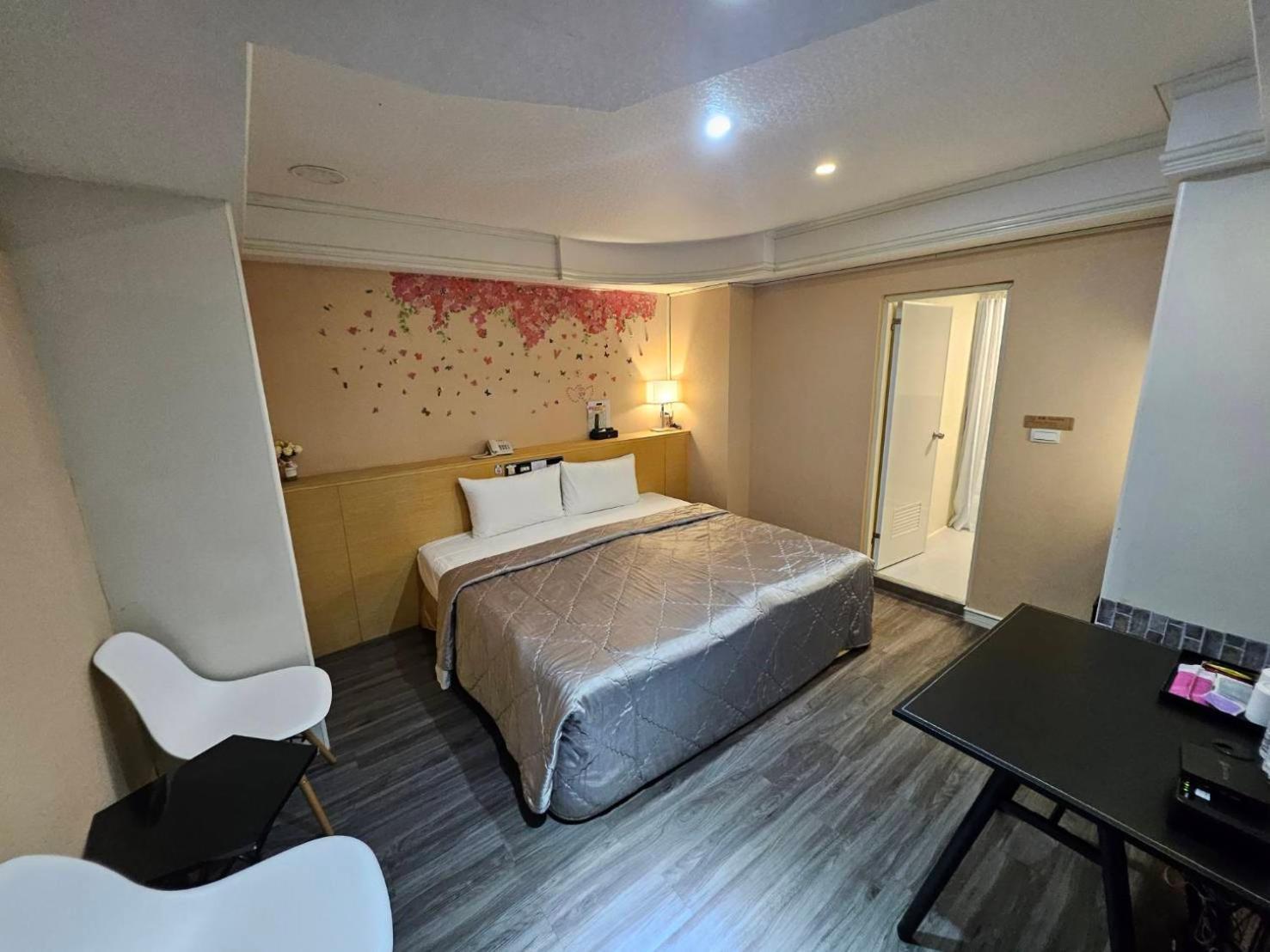 Joy Garden Hotel Kaohsiung Zewnętrze zdjęcie